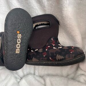 Baby Bogs | Infant Size 7 | Forest print - moose, fox, trees Black & Brown
